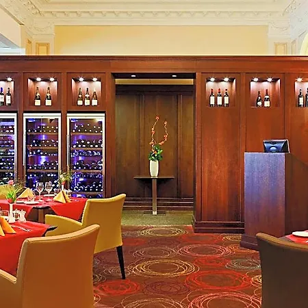 Bleues Royal Westminster Hotel 3*